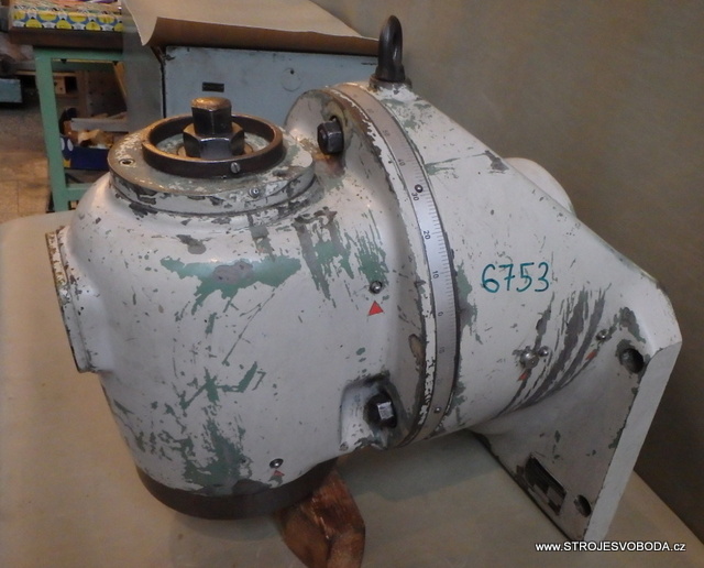 Frézovací hlava APS - II F 400 (06753 (3).JPG)